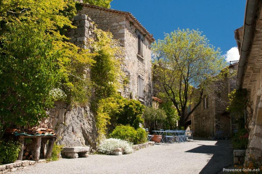 La Calade Hotel Bargème Exterior foto